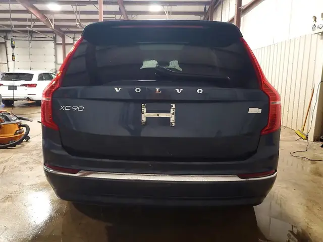VOLVO XC90 ВЕНТИЛЯЦИЯ И ПОДОГРЕВЫ СИДЕНИЙ ПАНОРАМА ПРЕМИУМ-АКУСТИКА И ПОЛНЫЙ КОМПЛЕКТ СИСТЕМ БЕЗОПАСНОСТИ VOLVO 2023