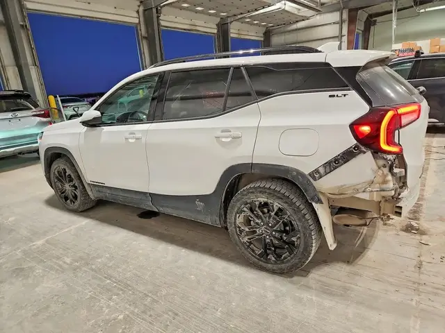 GMC TERRAIN SLT 2022