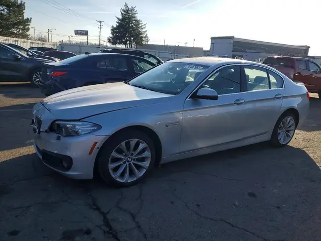 BMW 528 XI 2016
