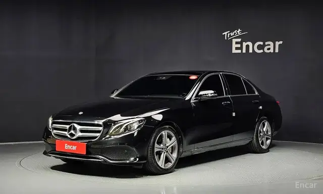 MERCEDES-BENZ E-CLASS 2019