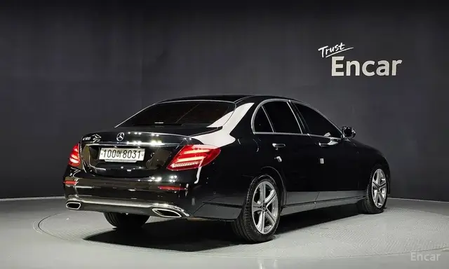 MERCEDES-BENZ E-CLASS 2019