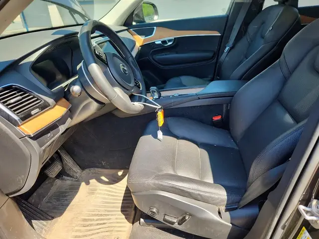 VOLVO XC90 PLUS (КОЖАНЫЙ САЛОН ПАНОРАМНАЯ КРЫША МУЛЬТИМЕДИА GOOGLE ПОЛНЫЙ КОМПЛЕКТ АССИСТЕНТОВ БЕЗОПАСНОСТИ ЛИТ 2024