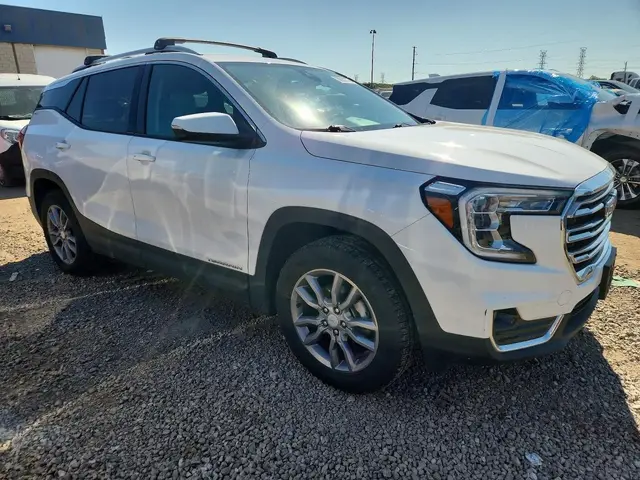 GMC TERRAIN SLT 2024