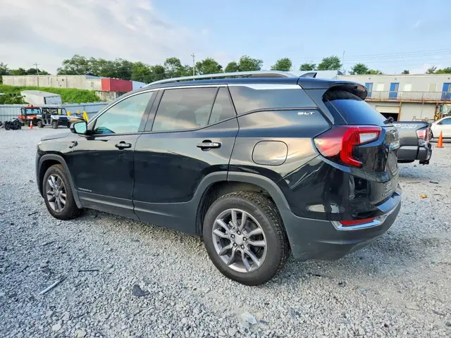 GMC TERRAIN SLT 2023