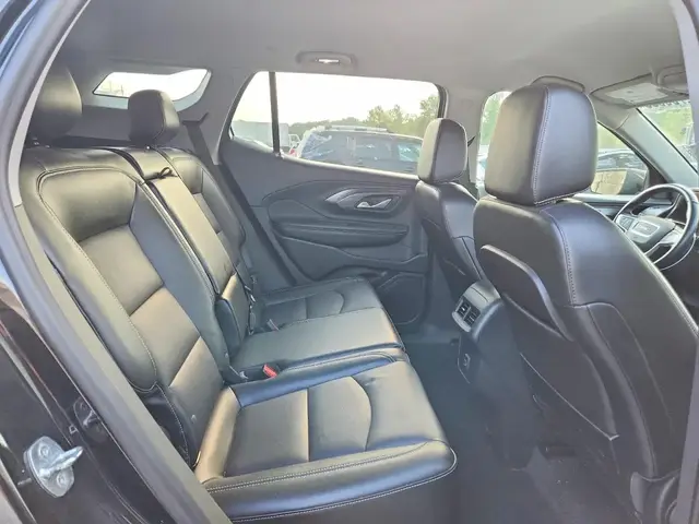GMC TERRAIN SLT 2023