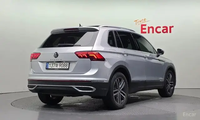VOLKSWAGEN TIGUAN PRESTIGE ТОПОВОЕ ИСПОЛНЕНИЕ С ПРЕМИАЛЬНЫМ ОСНАЩЕНИЕМ САЛОНА И РАСШИРЕННЫМИ ОПЦИЯМИ БЕЗОПАСНОСТИ 2022