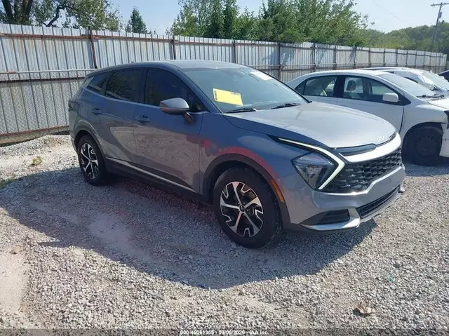 KIA SPORTAGE EX 2023