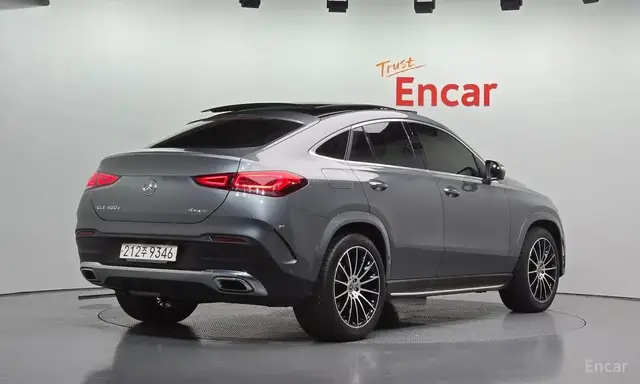 MERCEDES-BENZ GLE AMG-ОБВЕС ПАНОРАМНАЯ КРЫША ВЕНТИЛЯЦИЯ И ПОДОГРЕВ СИДЕНИЙ КОЖАНЫЙ САЛОН АДАПТИВНАЯ ОПТИКА LED ПРЕМИАЛ 2022