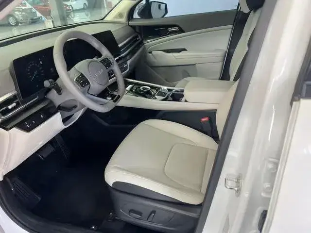 KIA SPORTAGE PREMIUM 2023
