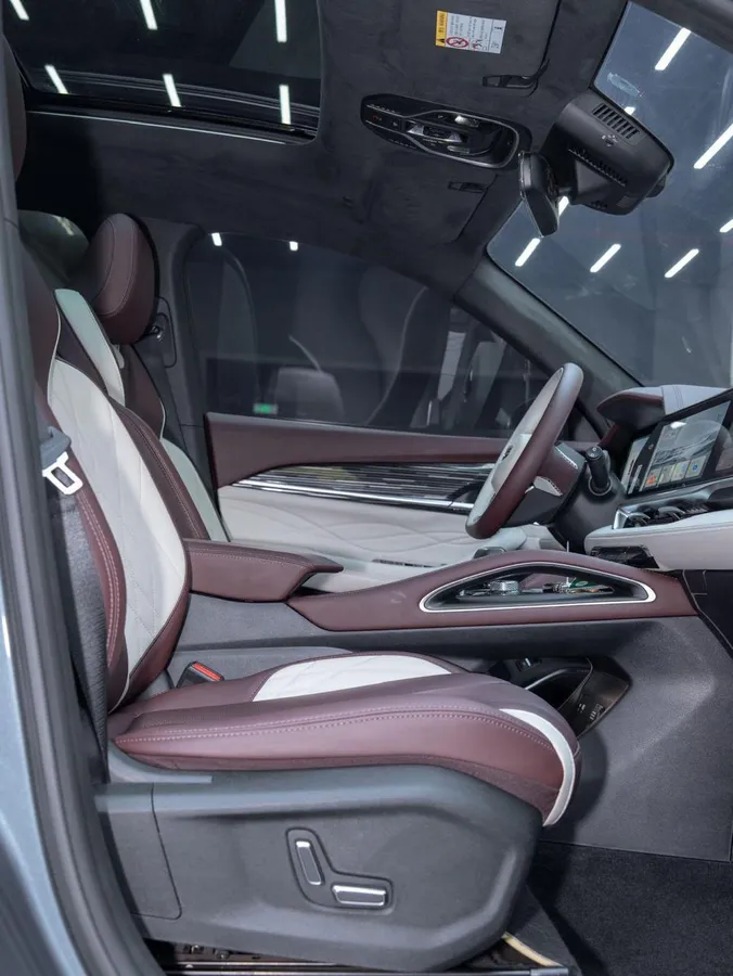 GEELY MONJARO 2021