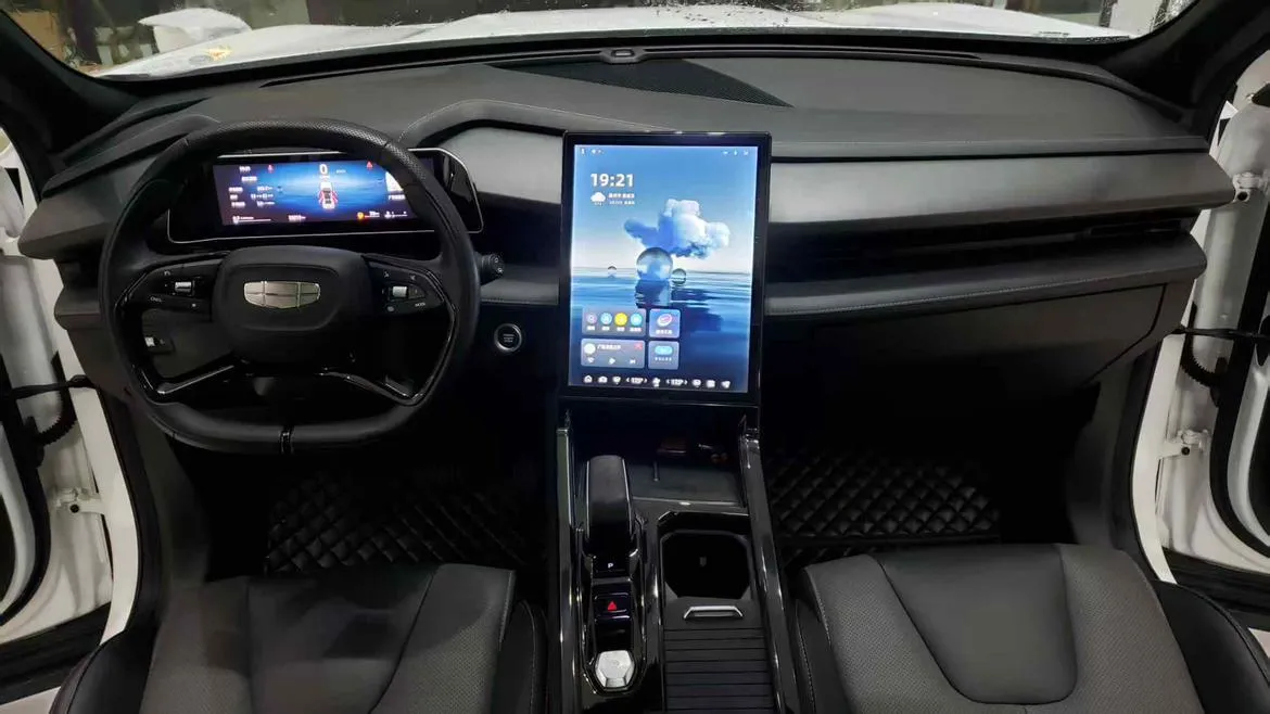 GEELY BOYUE COOL 1.5T INTELLIGENT CONNECTIVITY+ 2023