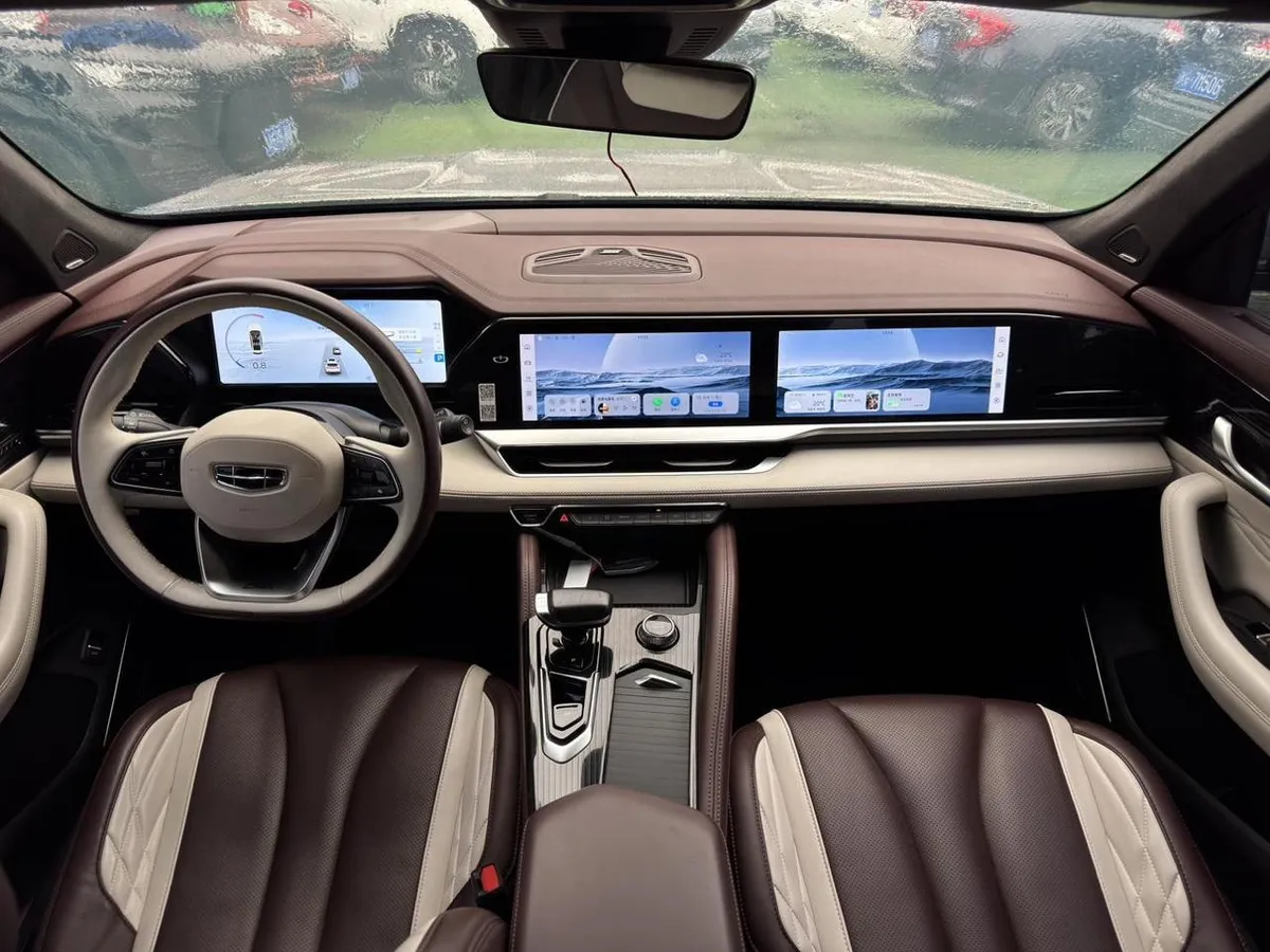 GEELY MONJARO 2022