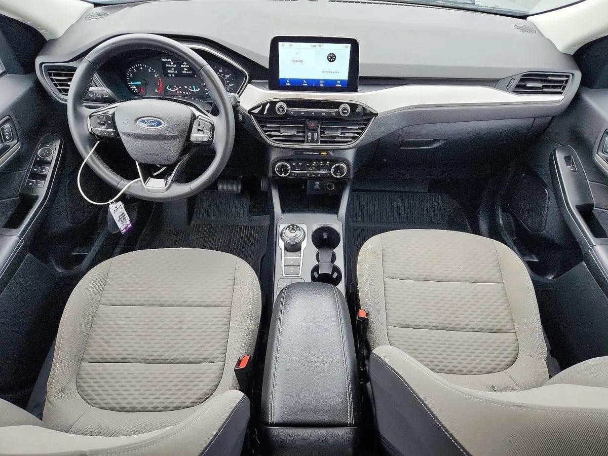 FORD ESCAPE SE 2022
