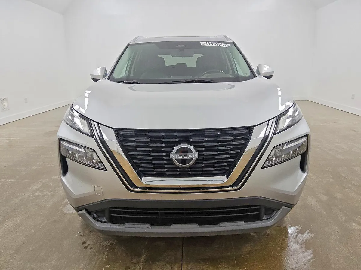 NISSAN ROGUE SV 2023