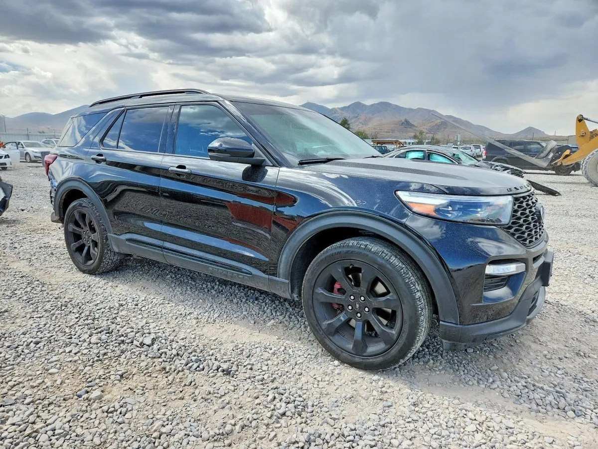 FORD EXPLORER ST 2023