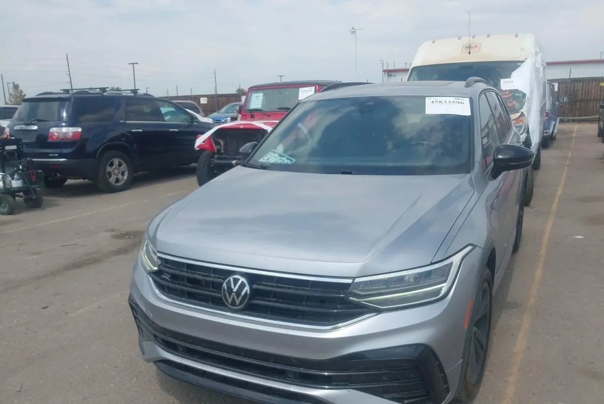 VOLKSWAGEN TIGUAN SE R-LINE BLACK 2023