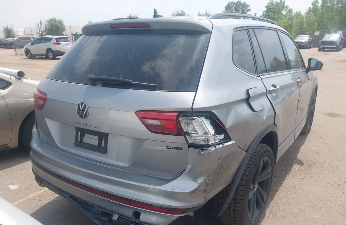 VOLKSWAGEN TIGUAN SE R-LINE BLACK 2023