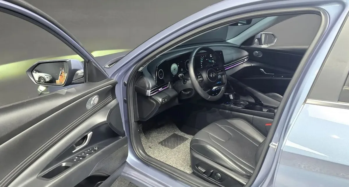 HYUNDAI AVANTE 2023