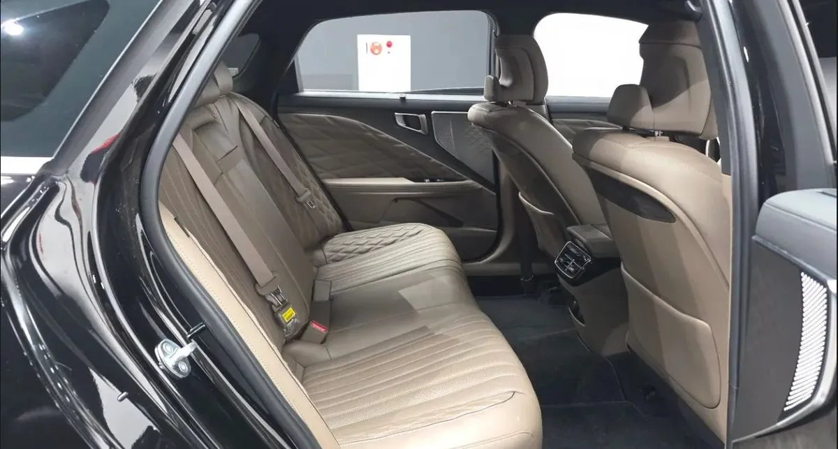 KIA K8 2023