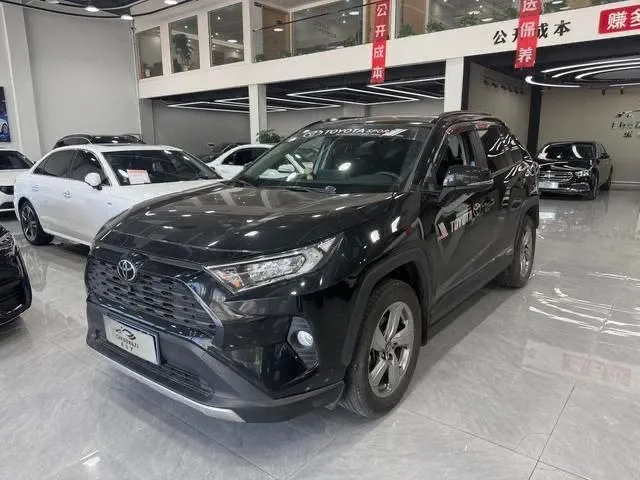 TOYOTA RAV4 2022