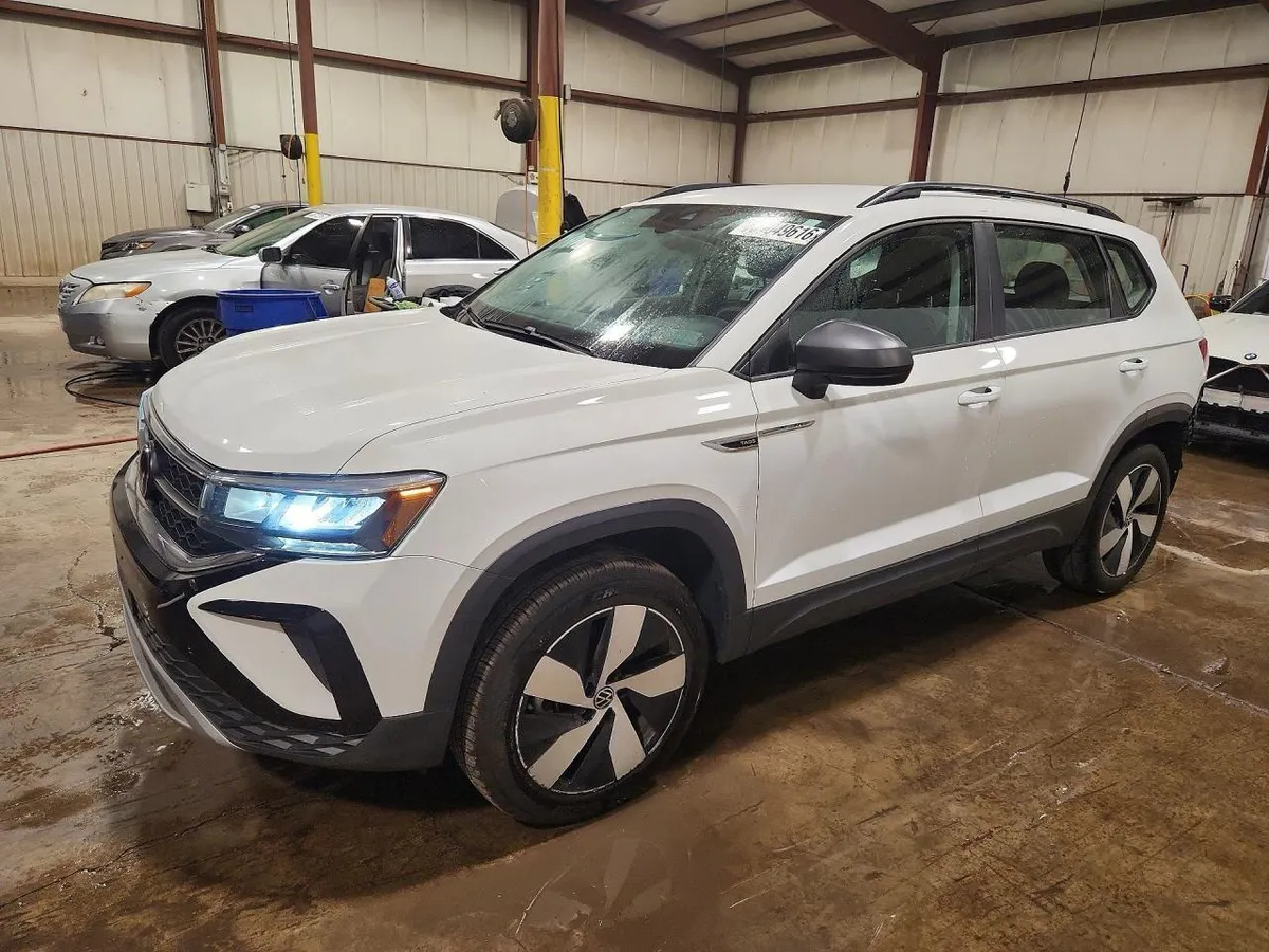 VOLKSWAGEN TAOS S 2024