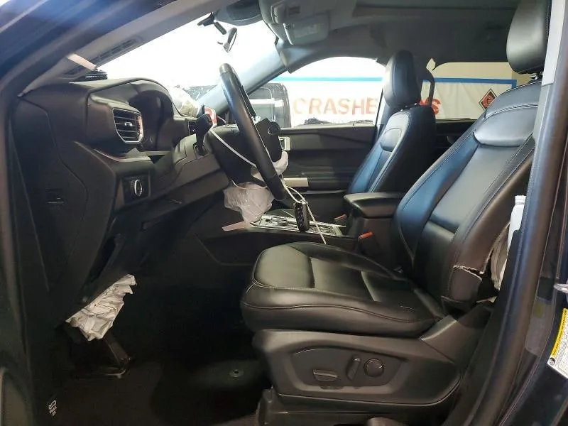 FORD EXPLORER XLT 2023