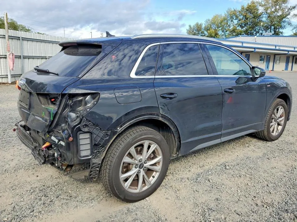 AUDI Q3 PREMIUM PLUS 2022
