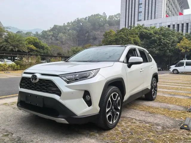 TOYOTA RAV4 PREMIUM EDITION 2022