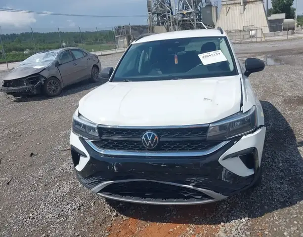 VOLKSWAGEN TAOS 2023