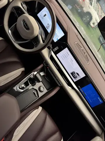 GEELY MONJARO 2022