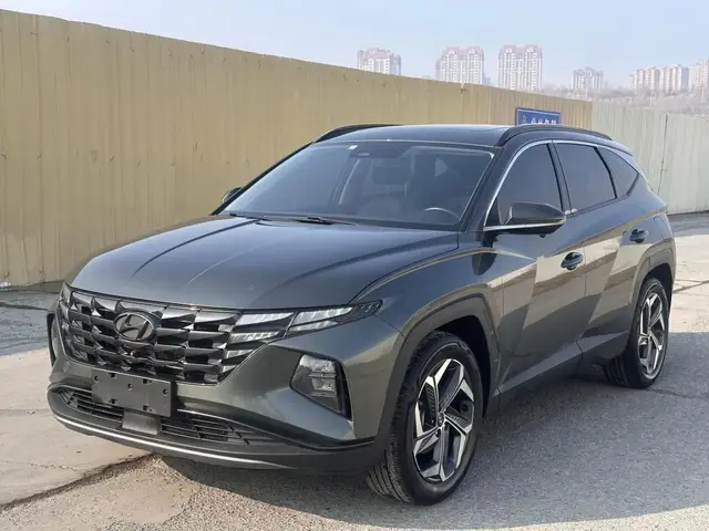 HYUNDAI TUCSON LUX PREMIUM EDITION 2023