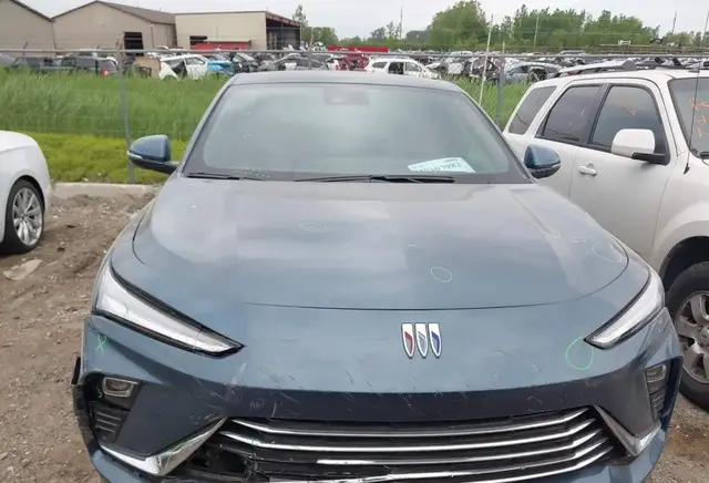 BUICK ENVISTA PREFFERED 2024