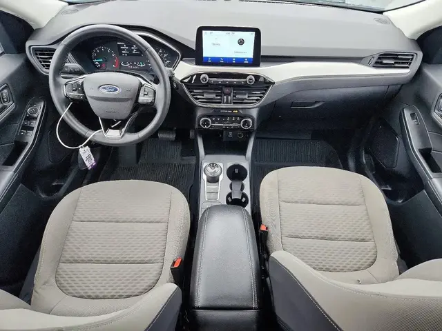 FORD ESCAPE SE 2022