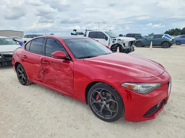 ALFA ROMEO GIULIA TI Q4 2017