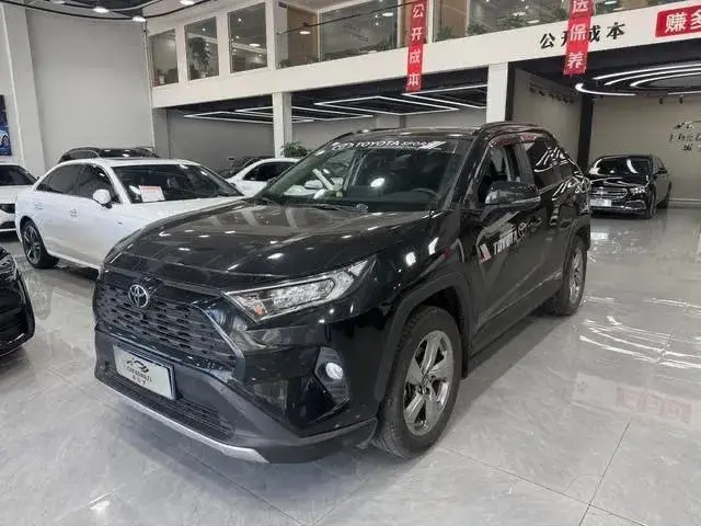 TOYOTA RAV4 2022