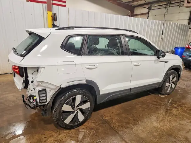 VOLKSWAGEN TAOS S 2024