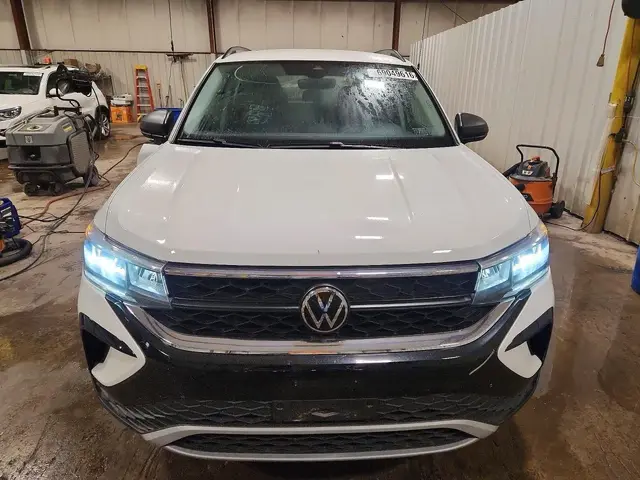 VOLKSWAGEN TAOS S 2024
