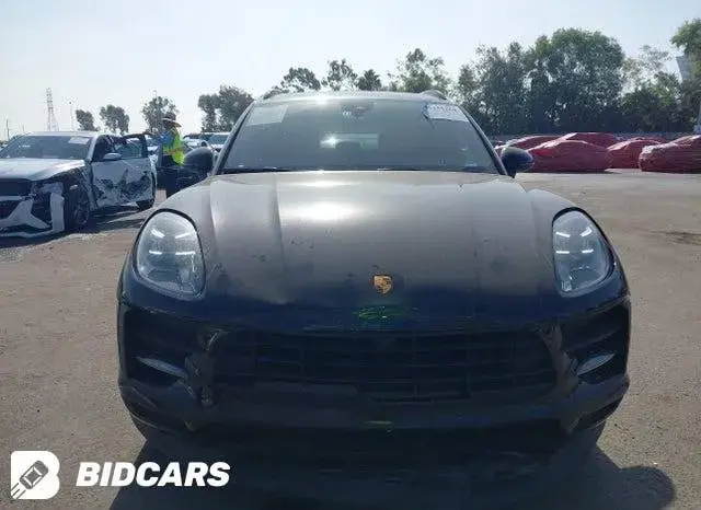 PORSCHE MACAN 2021