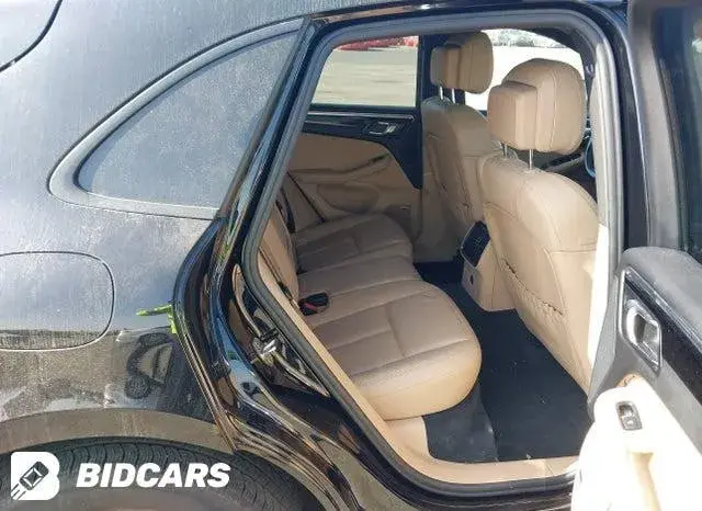 PORSCHE MACAN 2021