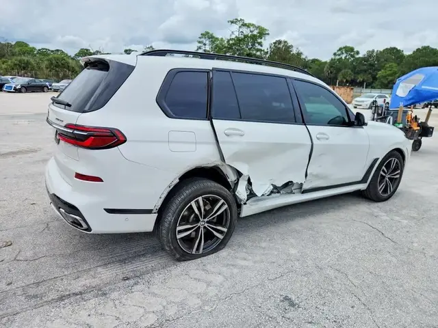 BMW X7 XDRIVE40I 2023