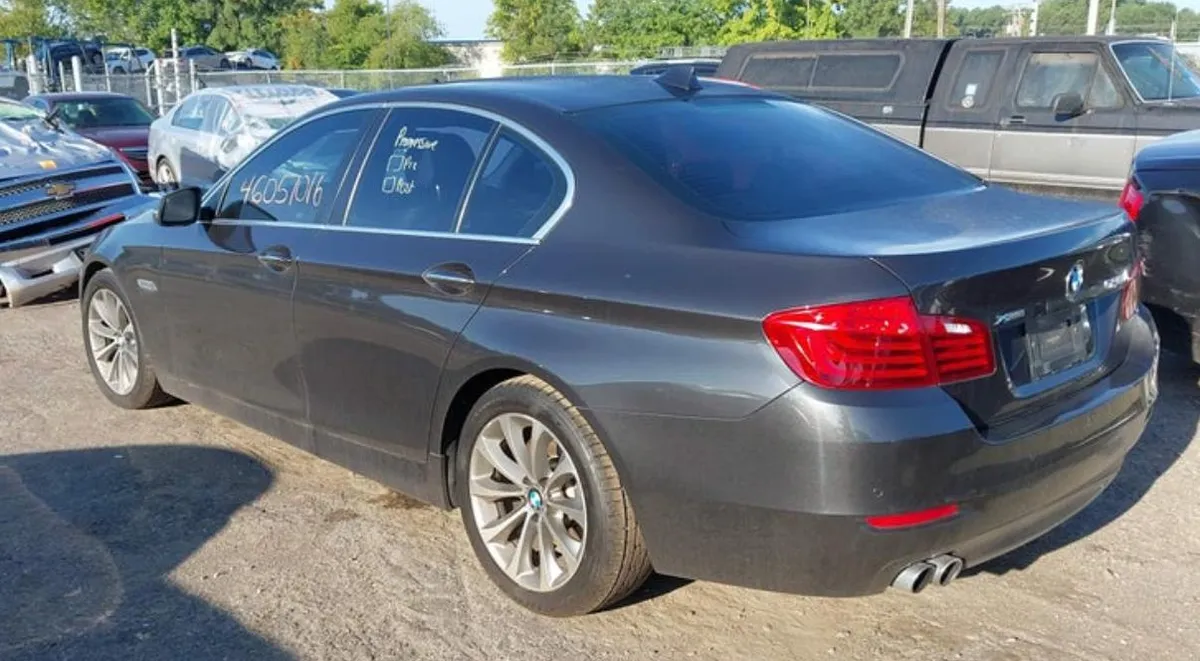 BMW 528I XDRIVE 2016