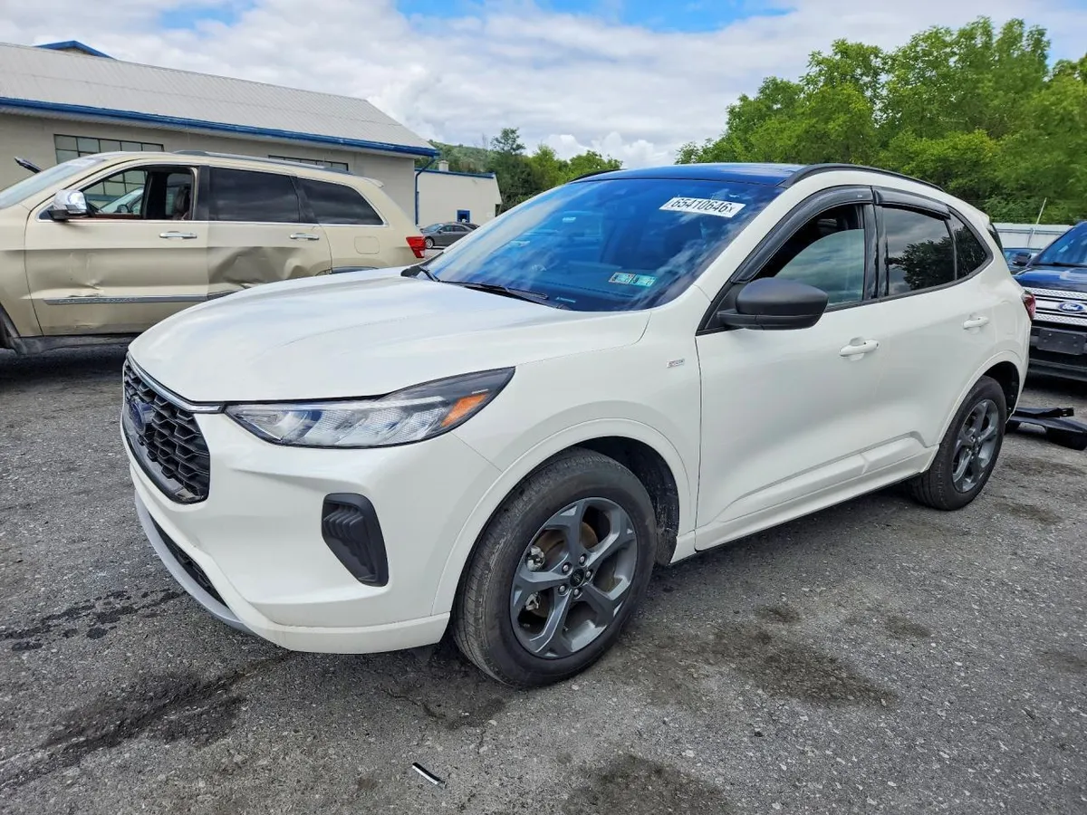 FORD ESCAPE 2023