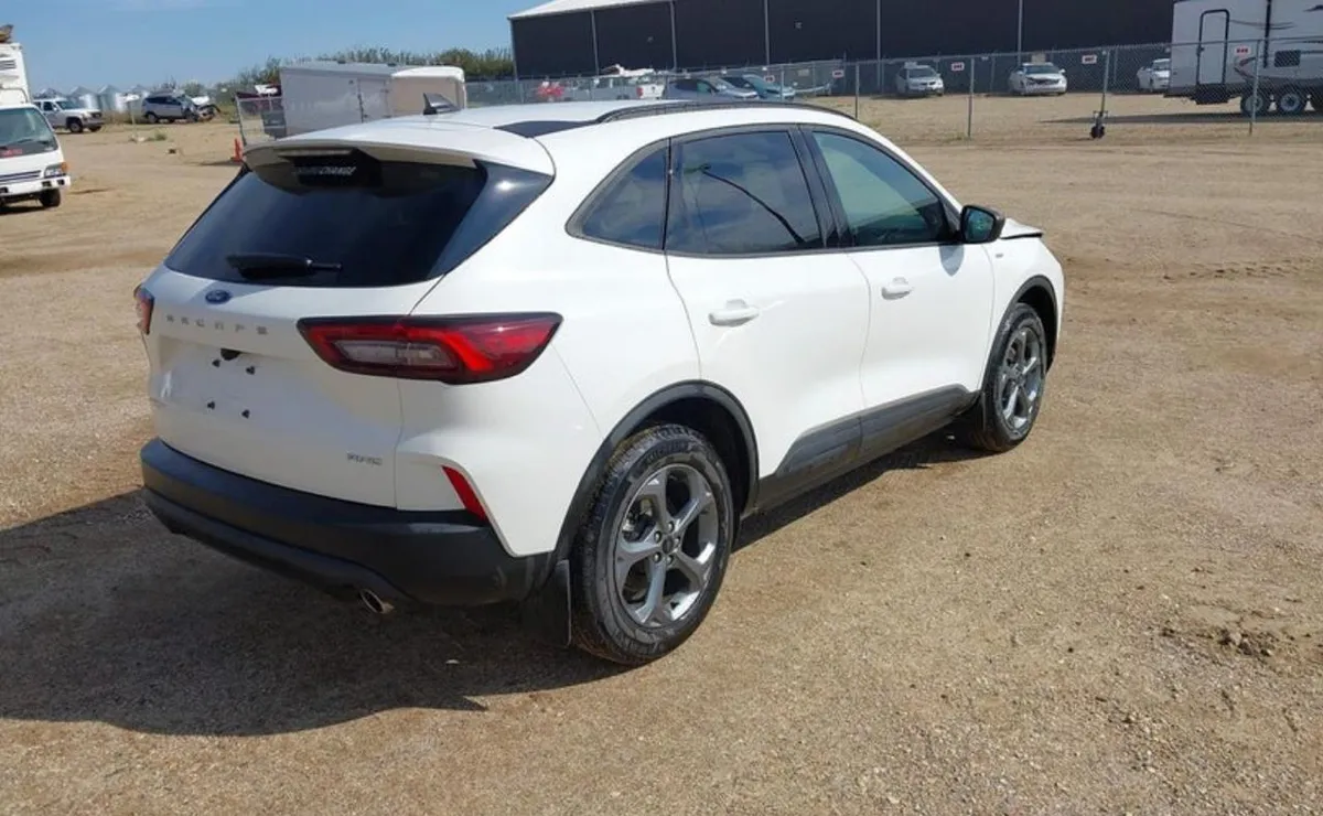 FORD ESCAPE 2025