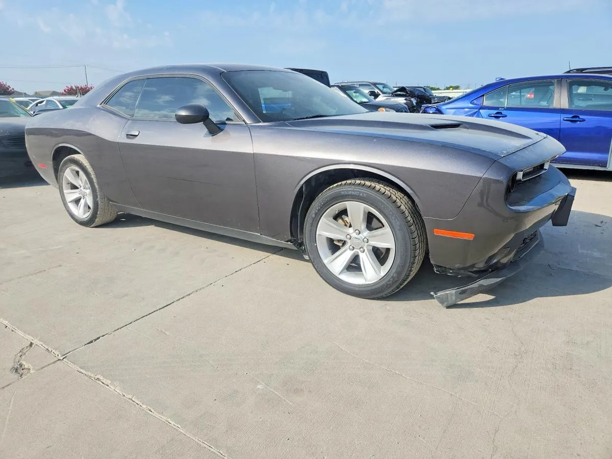 DODGE CHALLENGER SXT 2023
