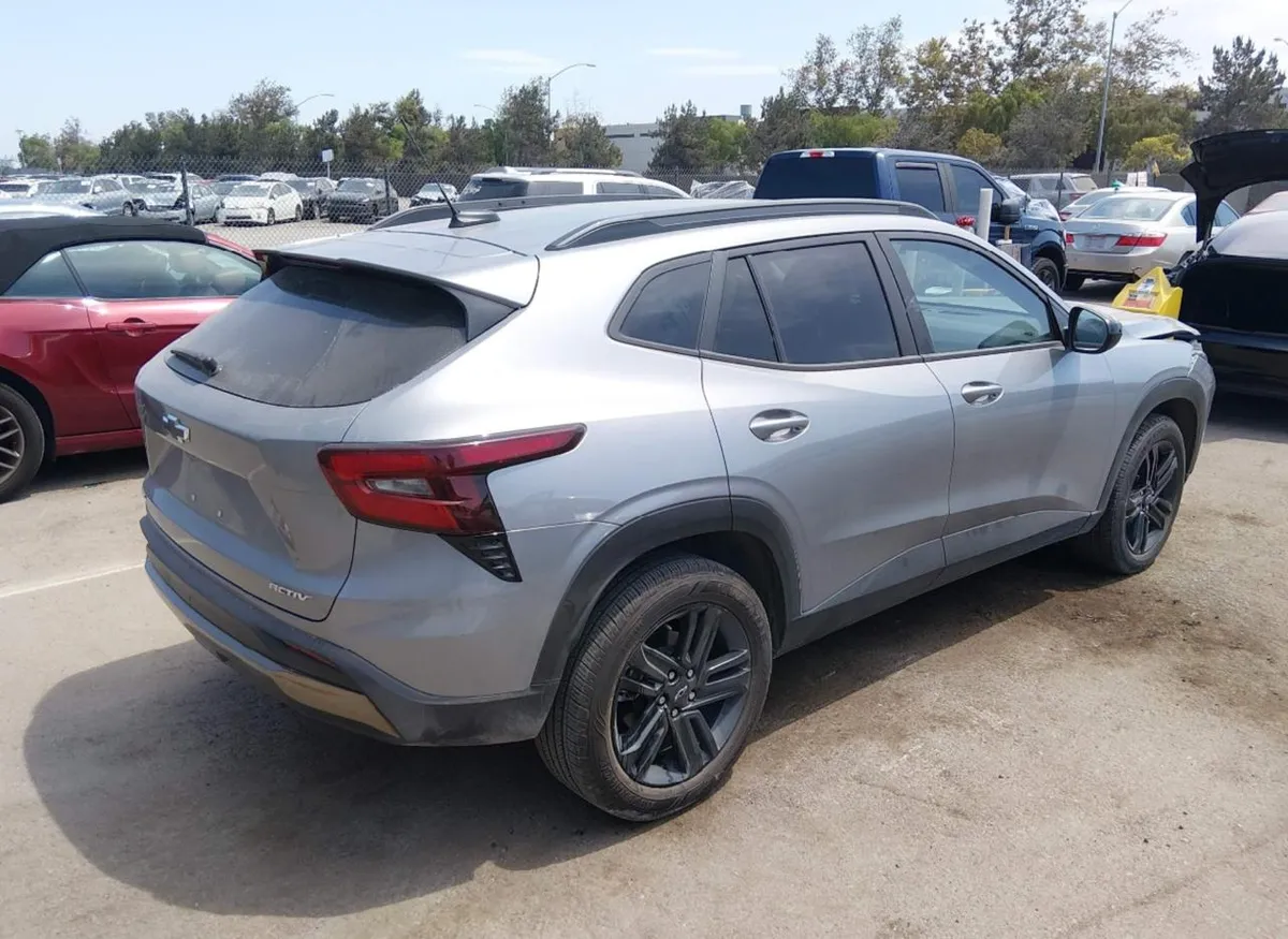 CHEVROLET TRAX 2 2025