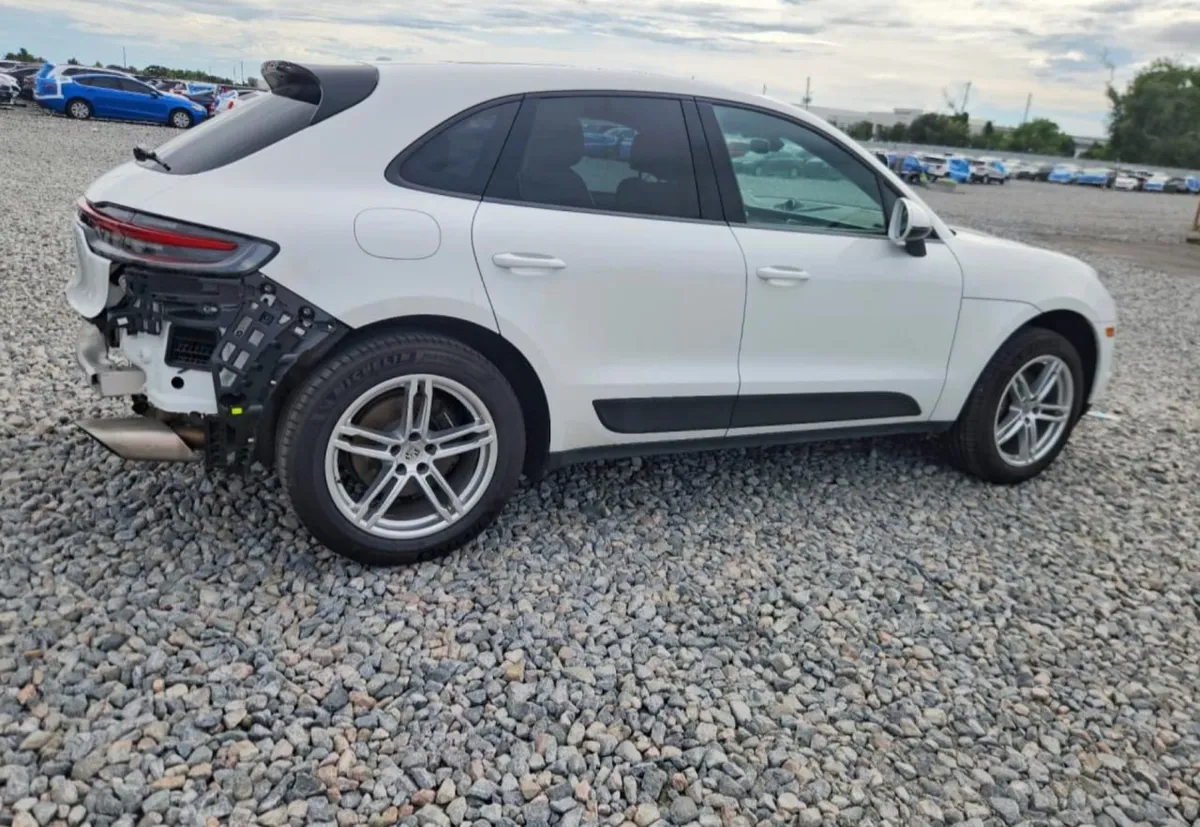 PORSCHE MACAN 2020