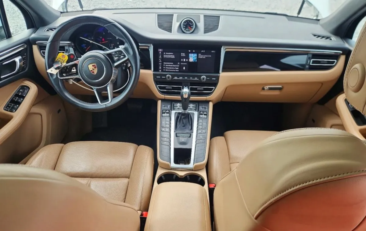 PORSCHE MACAN 2020