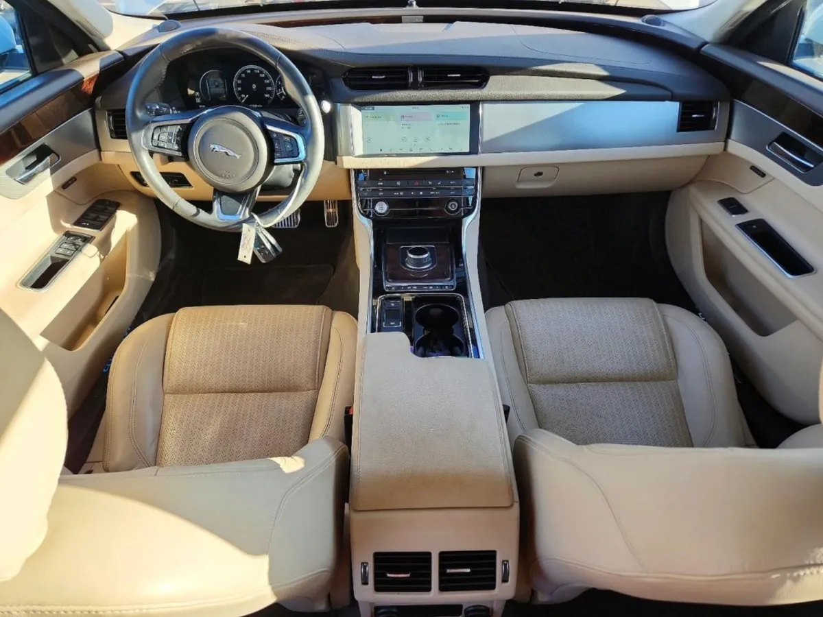 JAGUAR XF PRESTIGE 2019