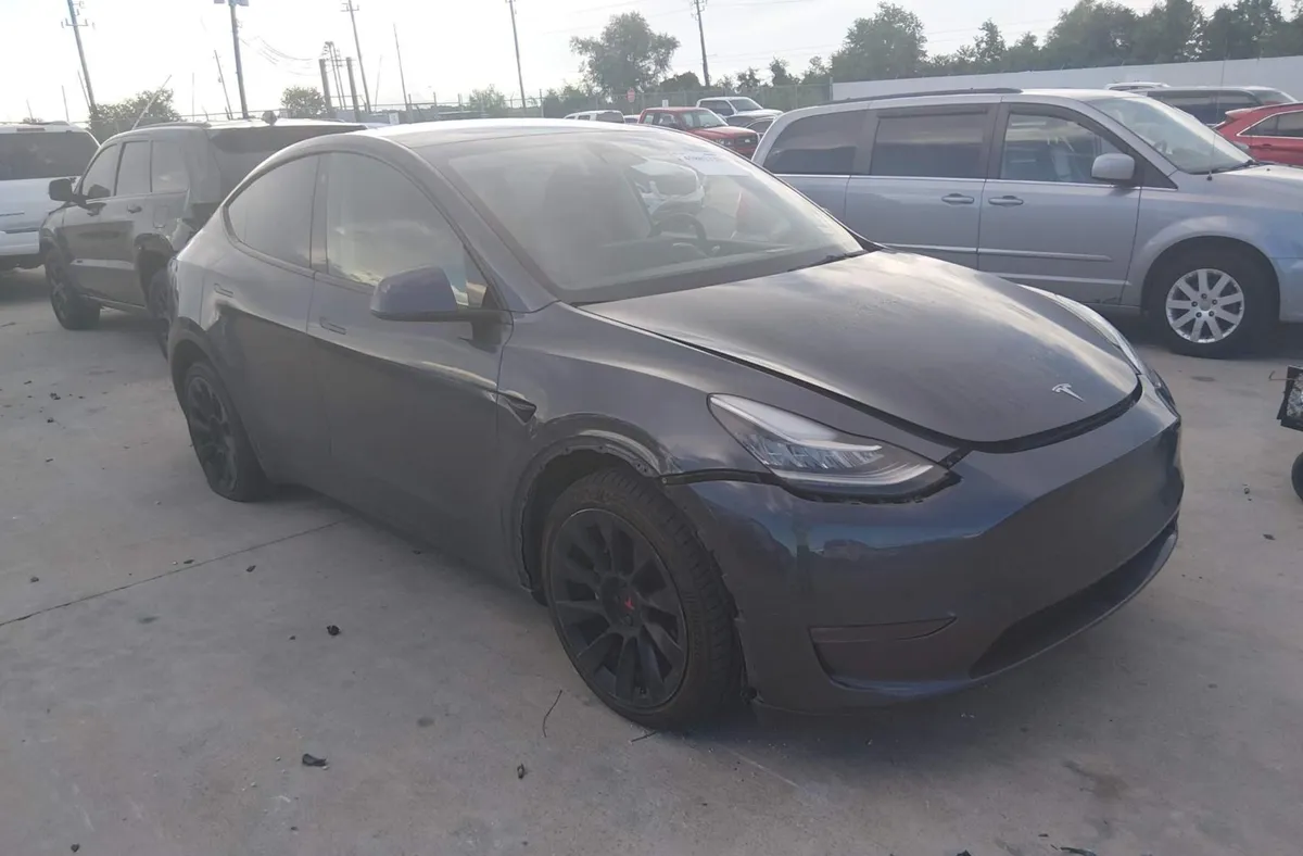 TESLA MODEL Y 2022
