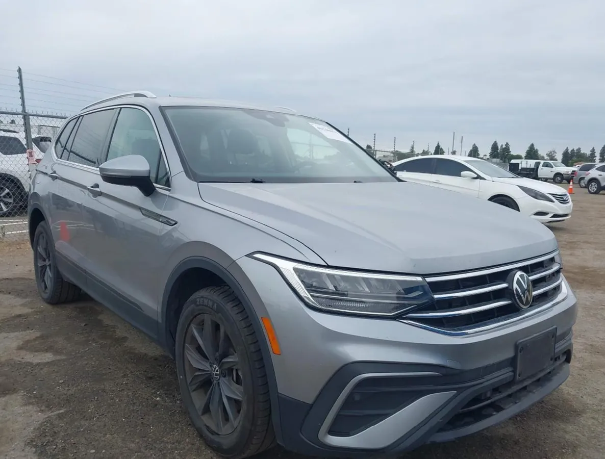 VOLKSWAGEN TIGUAN SE 2023